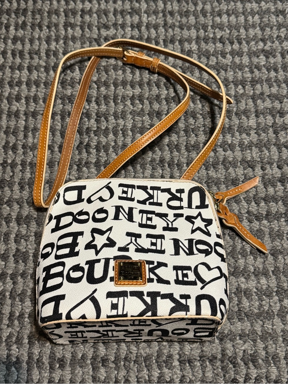 Dooney & Bourke Trixie crossbody bag